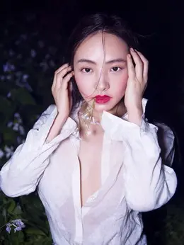 石俊霞（曾美慧孜饰演）