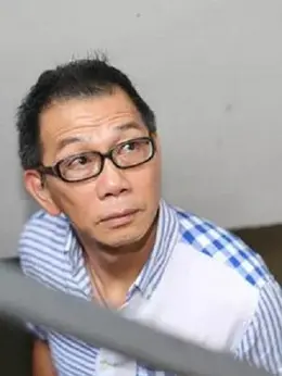 -（袁富华饰演）