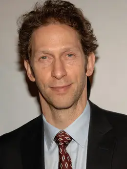 Wallace（蒂姆·布雷克·尼尔森饰演）