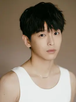 姚庆祥（彭昱畅饰演）