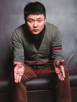 赵安南（肖央饰演）