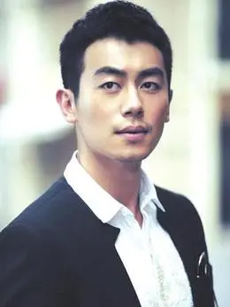 吴本正（朱亚文饰演）